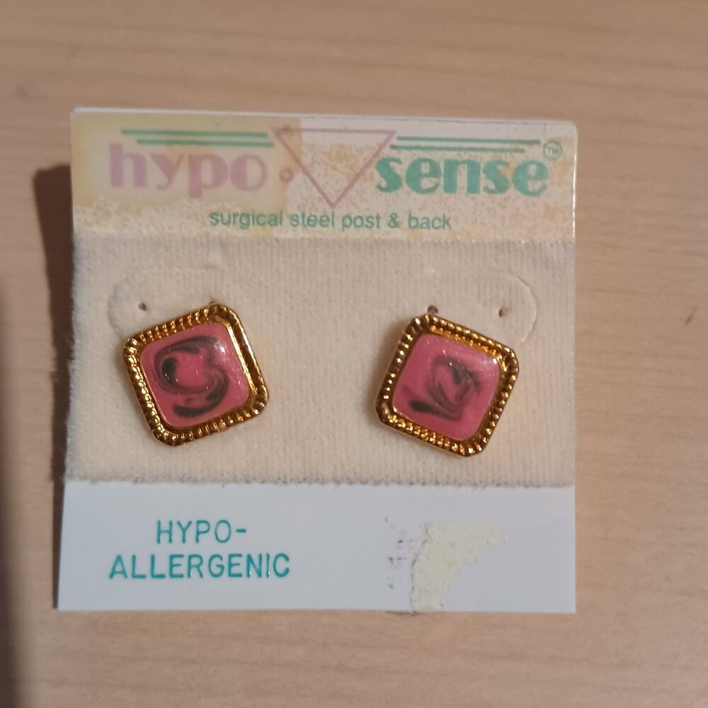 Hypo-Sense Pink & Gold Square Earrings - Picture 1 of 2